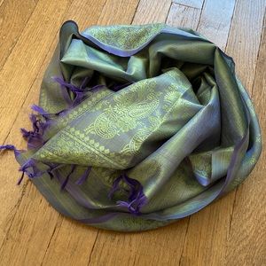 Satiny pashmina scarf